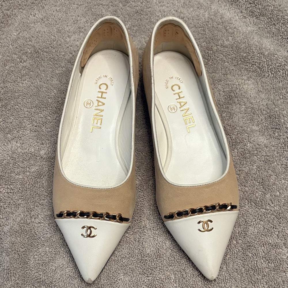 Chanel Beige and White Flats with Chain Detail